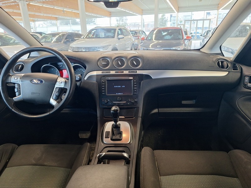 Ford S-MAX vaihtoauto