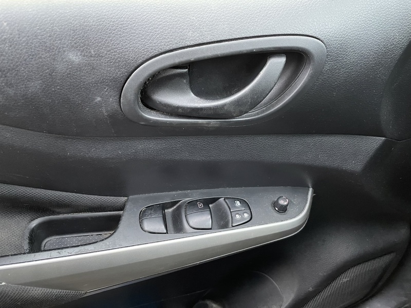 Nissan Navara vaihtoauto