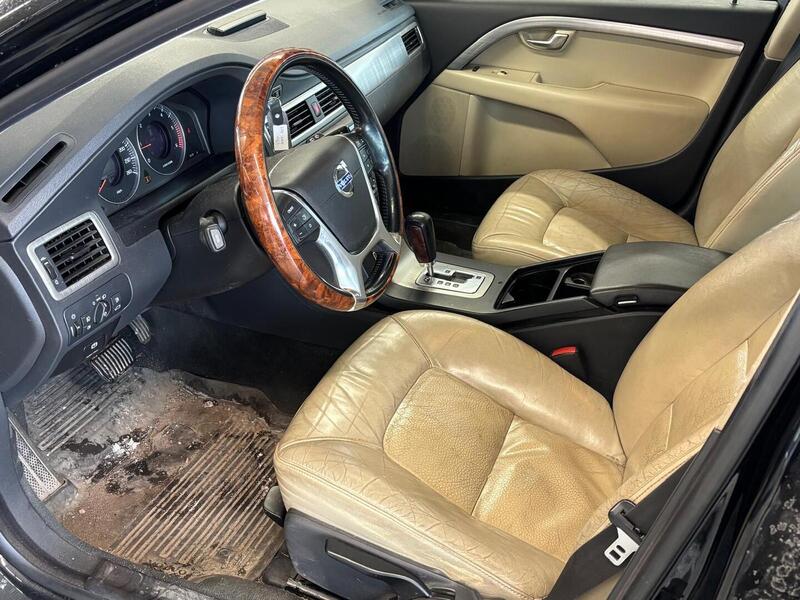 Volvo V70 vaihtoauto