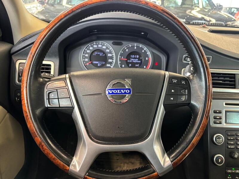 Volvo V70 vaihtoauto