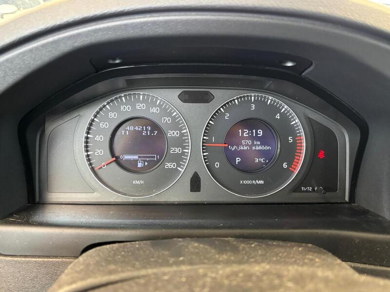 Volvo V70 vaihtoauto