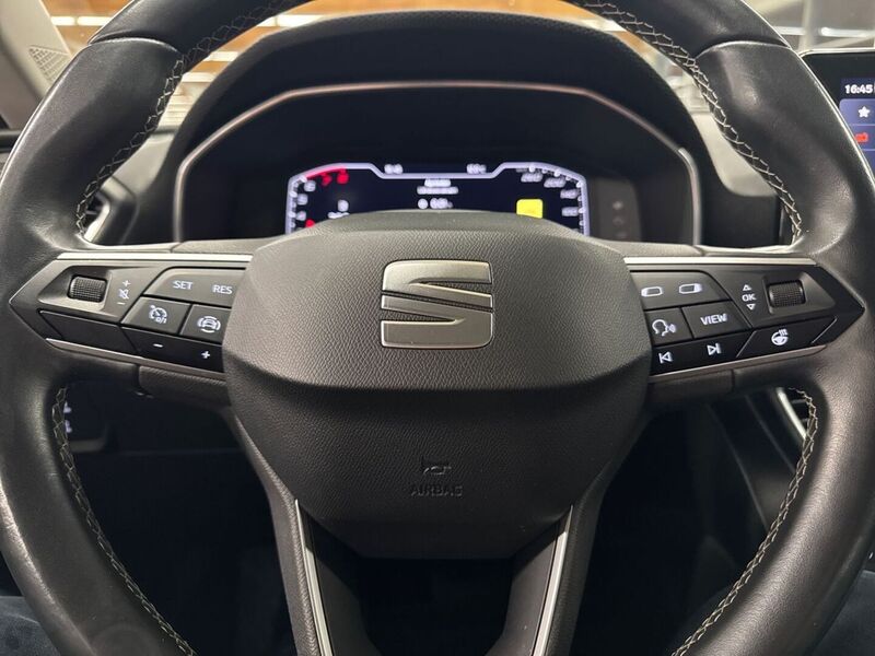 SEAT Leon Sportstourer vaihtoauto