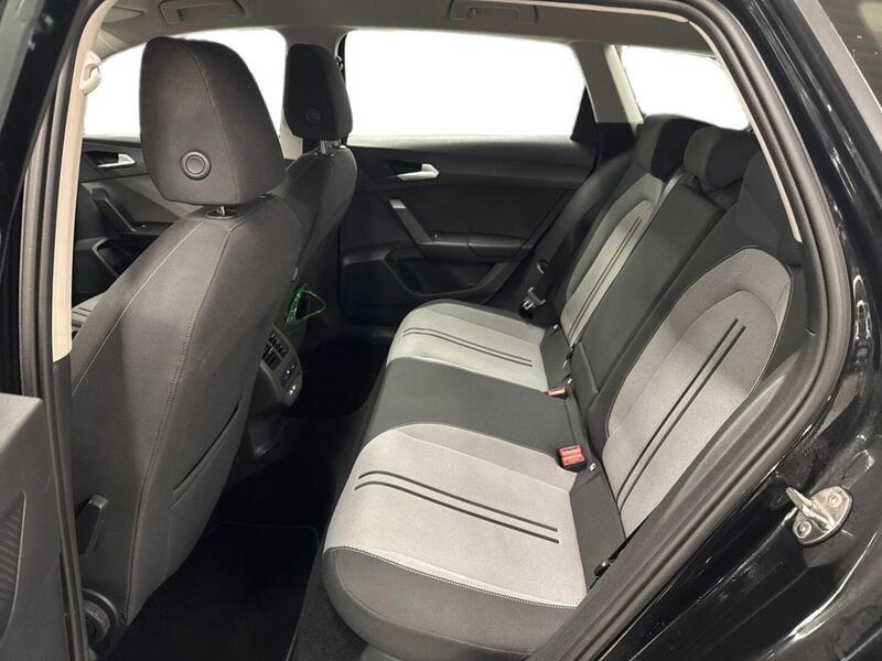 SEAT Leon Sportstourer vaihtoauto