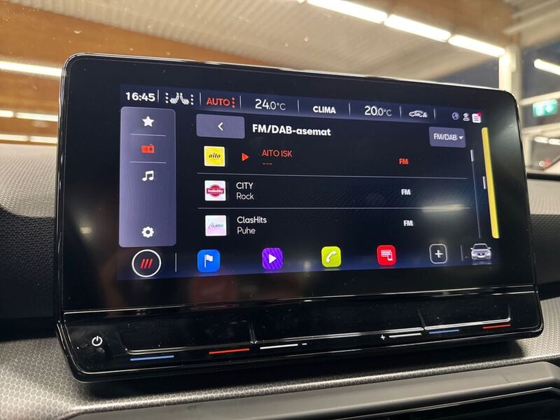 SEAT Leon Sportstourer vaihtoauto