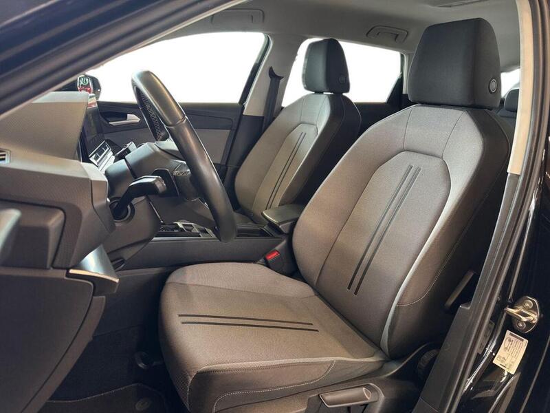 SEAT Leon Sportstourer vaihtoauto