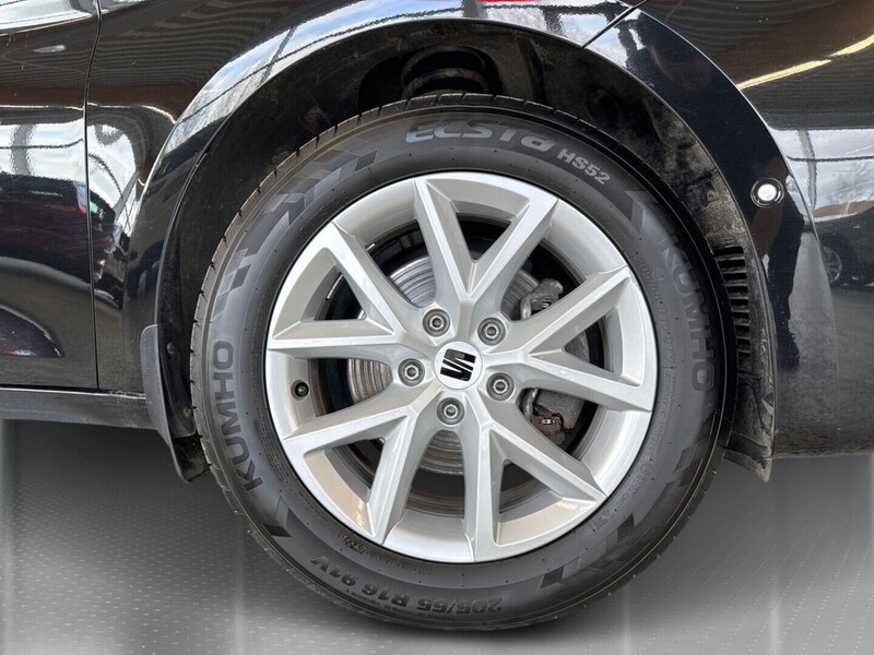 SEAT Leon Sportstourer vaihtoauto