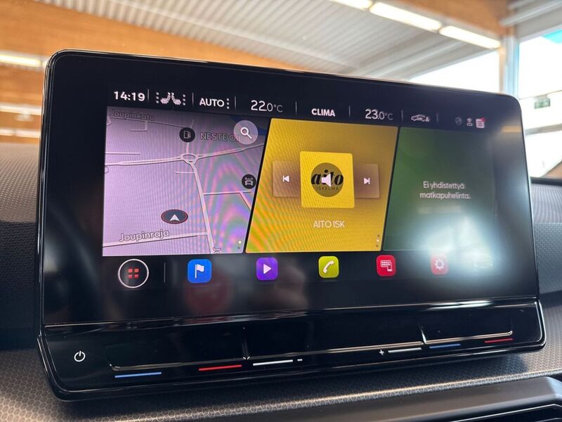 SEAT Leon Sportstourer vaihtoauto