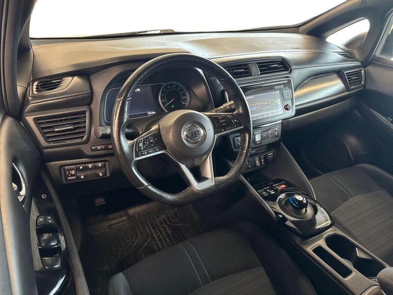 Nissan Leaf vaihtoauto