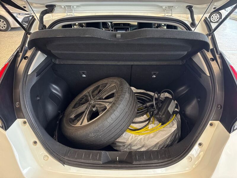 Nissan Leaf vaihtoauto