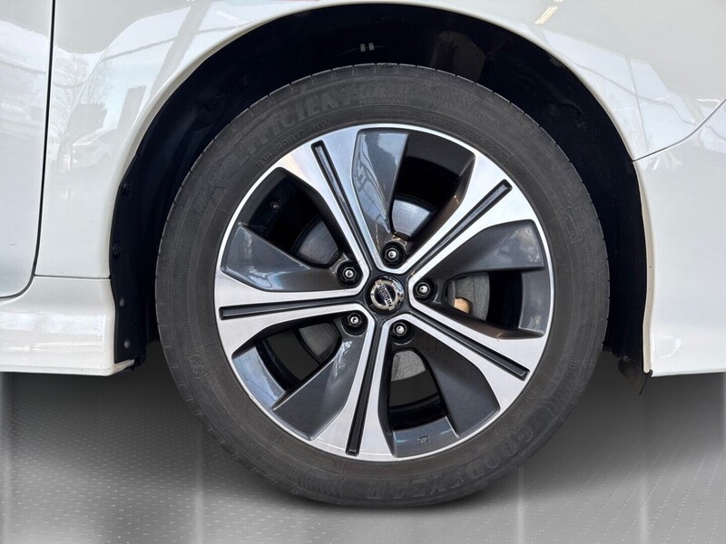 Nissan Leaf vaihtoauto