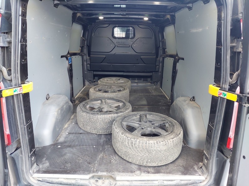 Ford Transit Custom vaihtoauto