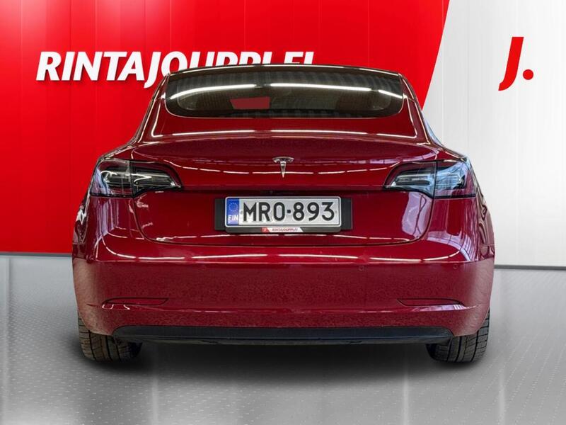 Tesla Model 3 vaihtoauto