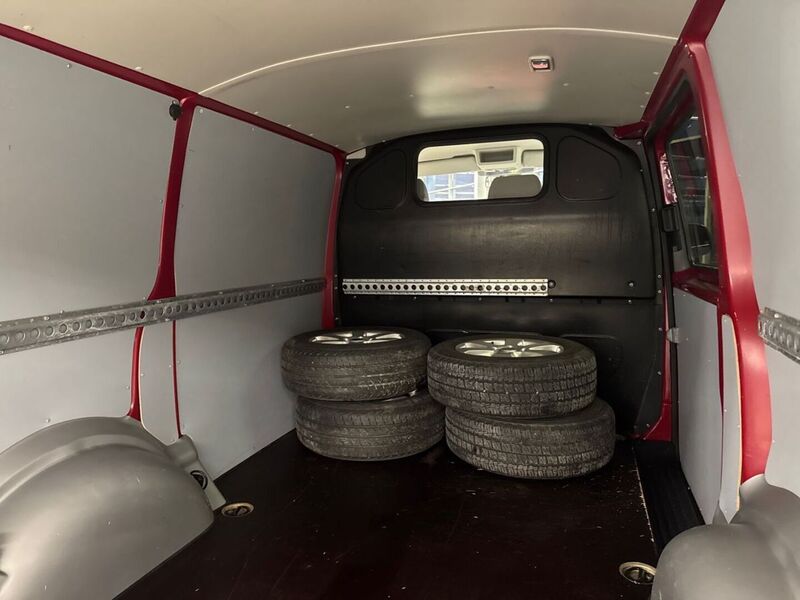 Volkswagen Transporter vaihtoauto