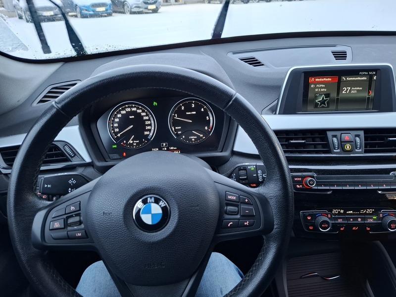 BMW X1 vaihtoauto
