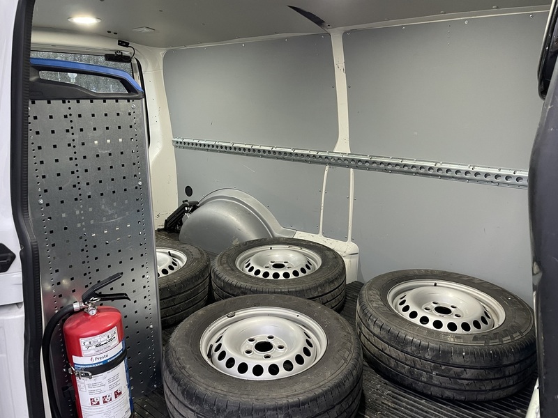 Volkswagen Transporter vaihtoauto