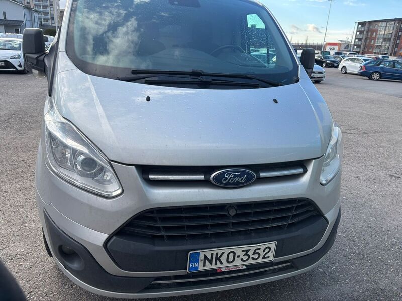 Ford Transit Custom vaihtoauto
