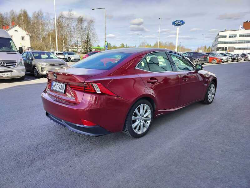 Lexus IS vaihtoauto