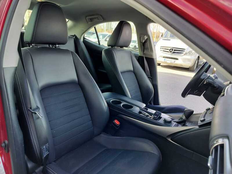 Lexus IS vaihtoauto
