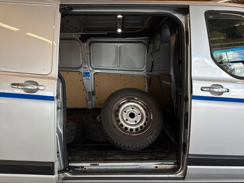 Ford Transit Custom vaihtoauto