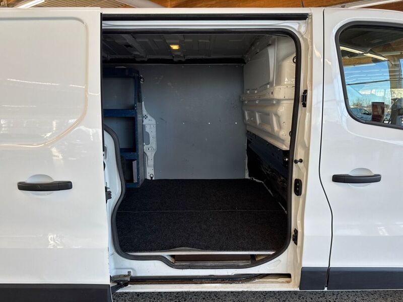 Nissan NV300 vaihtoauto