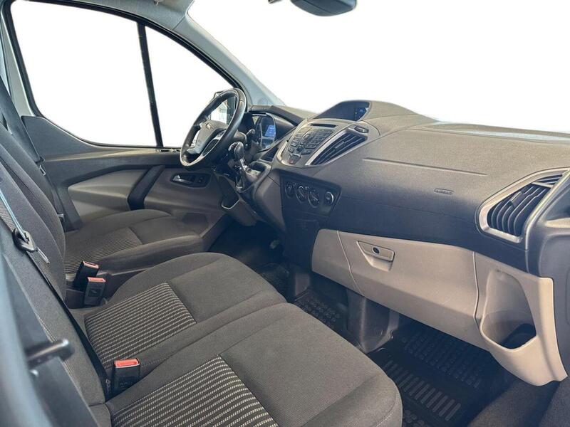 Ford Tourneo vaihtoauto