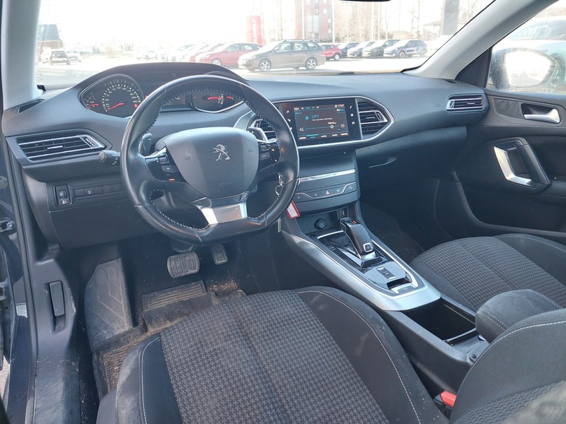 Peugeot 308 vaihtoauto