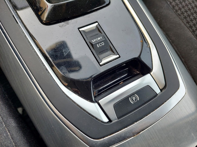 Peugeot 308 vaihtoauto