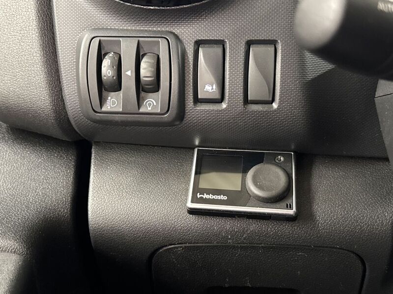 Nissan NV300 vaihtoauto