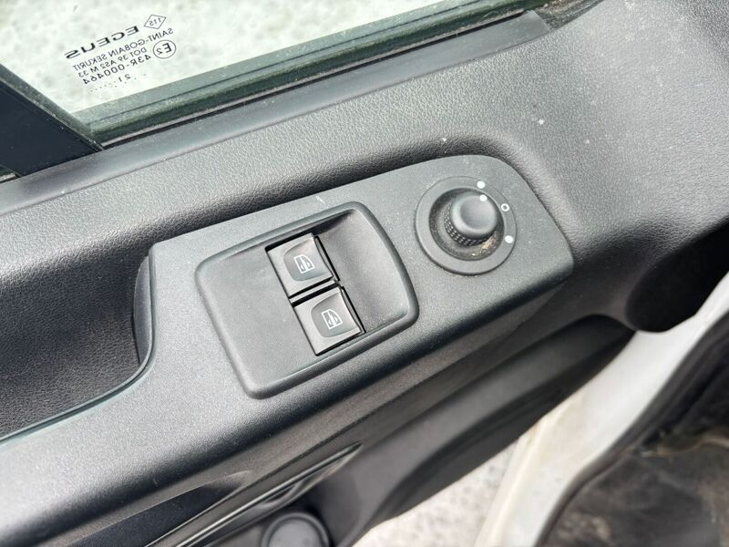 Renault Trafic vaihtoauto