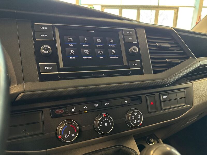 Volkswagen Transporter vaihtoauto