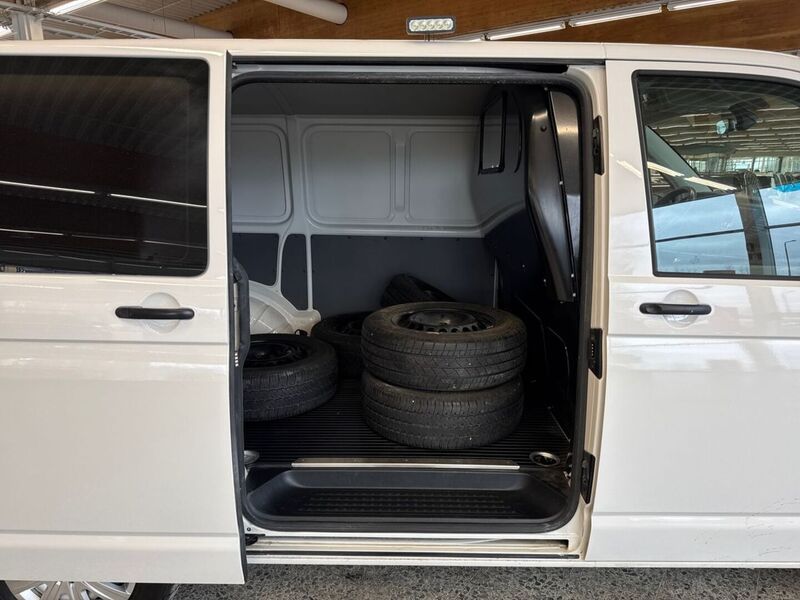 Volkswagen Transporter vaihtoauto