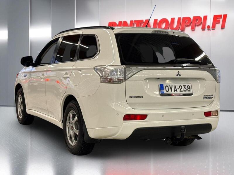 Mitsubishi Outlander PHEV vaihtoauto