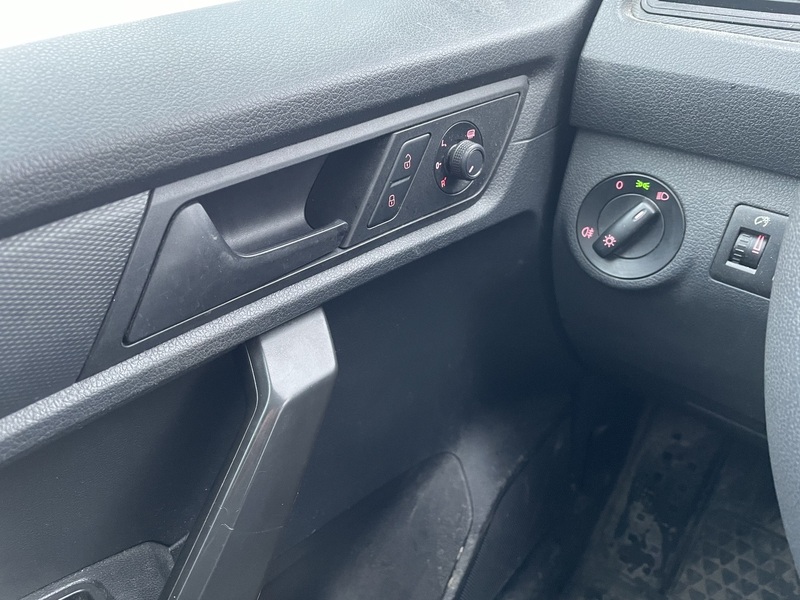 Volkswagen Caddy Maxi vaihtoauto