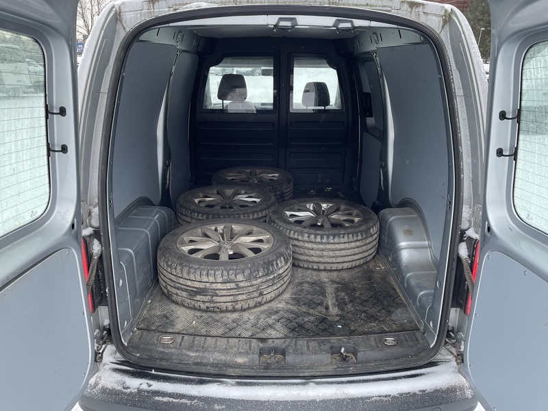 Volkswagen Caddy Maxi vaihtoauto