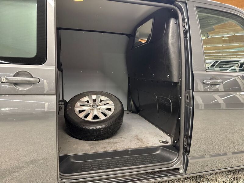 Volkswagen Transporter vaihtoauto