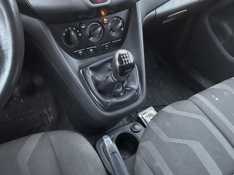 Ford Transit Connect vaihtoauto