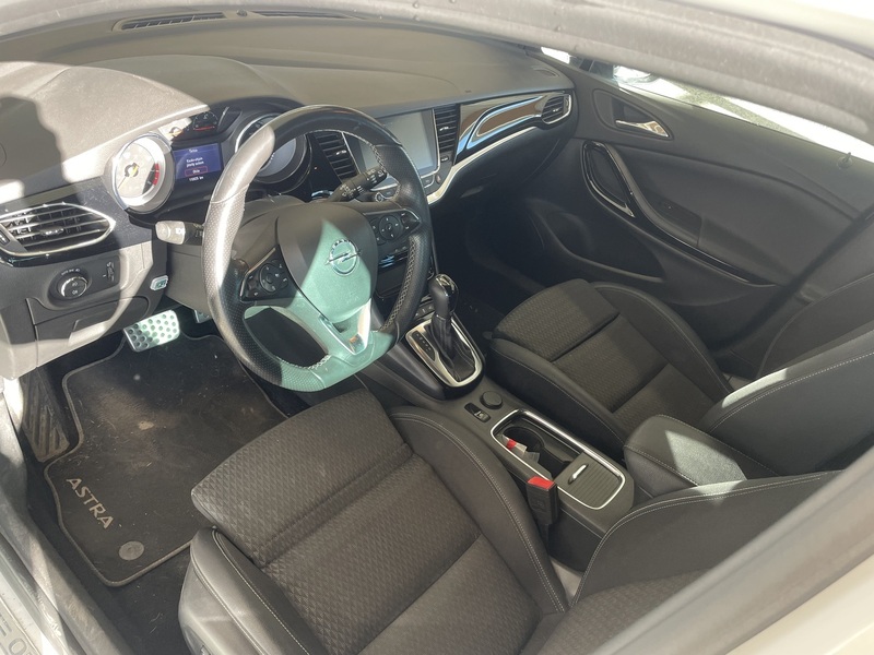 Opel Astra vaihtoauto