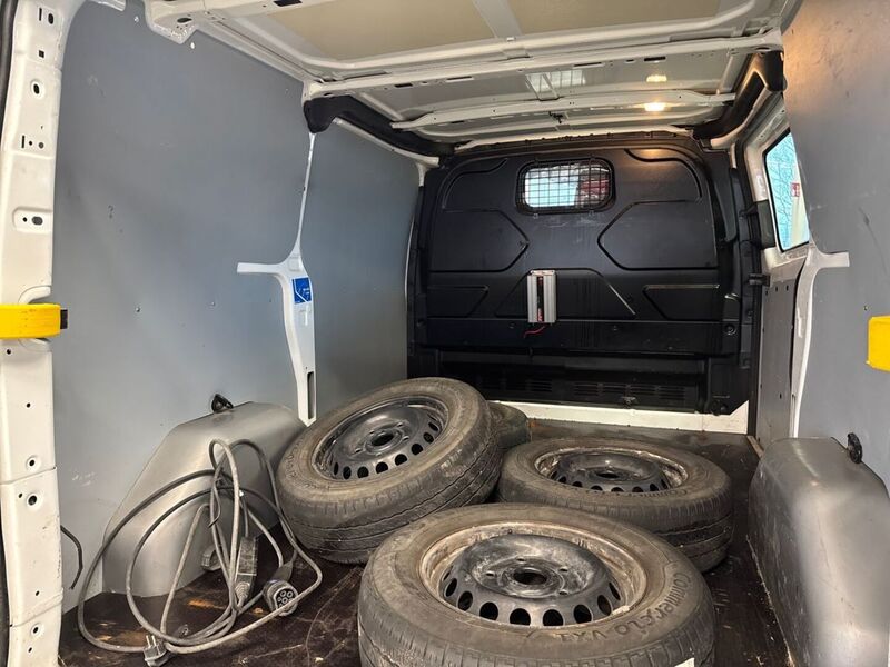 Ford Transit Custom vaihtoauto