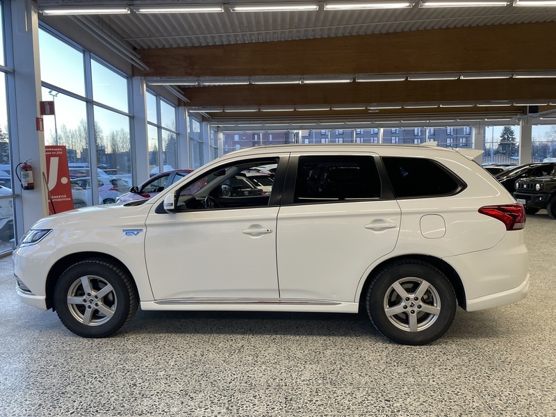 Mitsubishi Outlander PHEV vaihtoauto