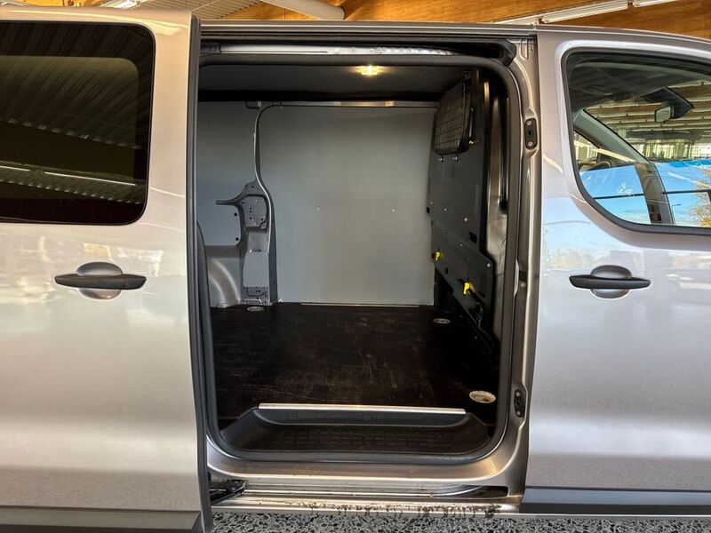 Toyota Proace vaihtoauto