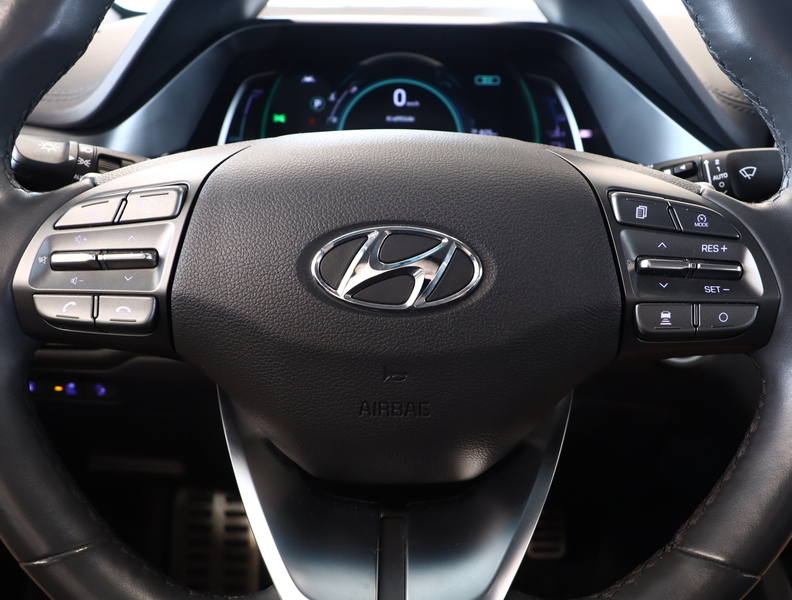 Hyundai IONIQ plug-in vaihtoauto