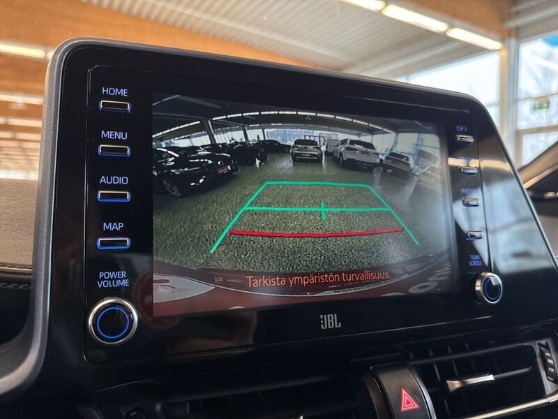 Toyota C-HR vaihtoauto