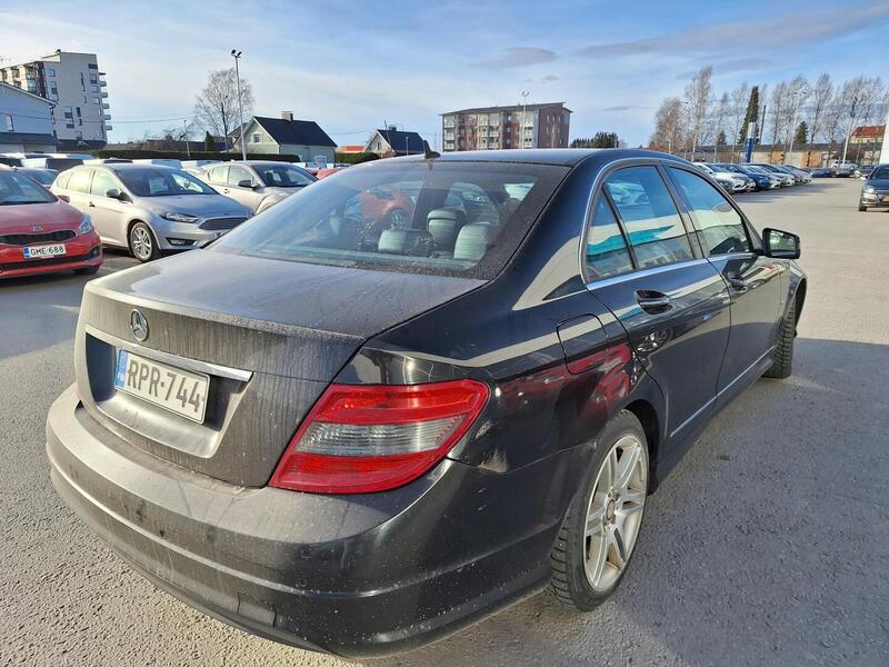 Mercedes-Benz C vaihtoauto