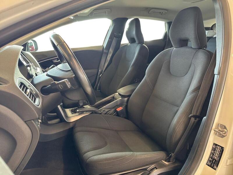 Volvo V40 vaihtoauto