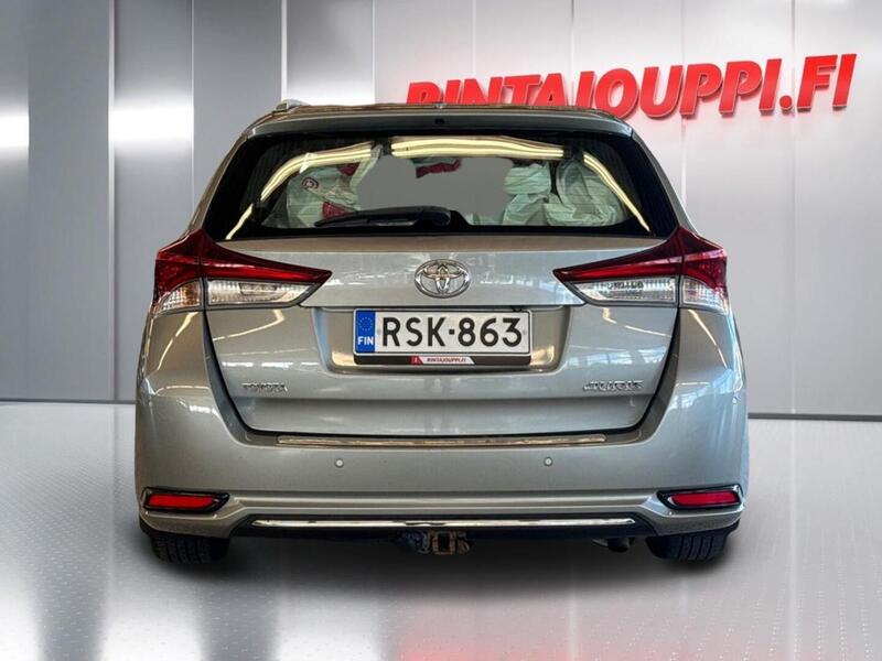 Toyota Auris vaihtoauto