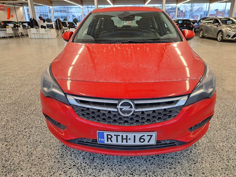 Opel Astra vaihtoauto