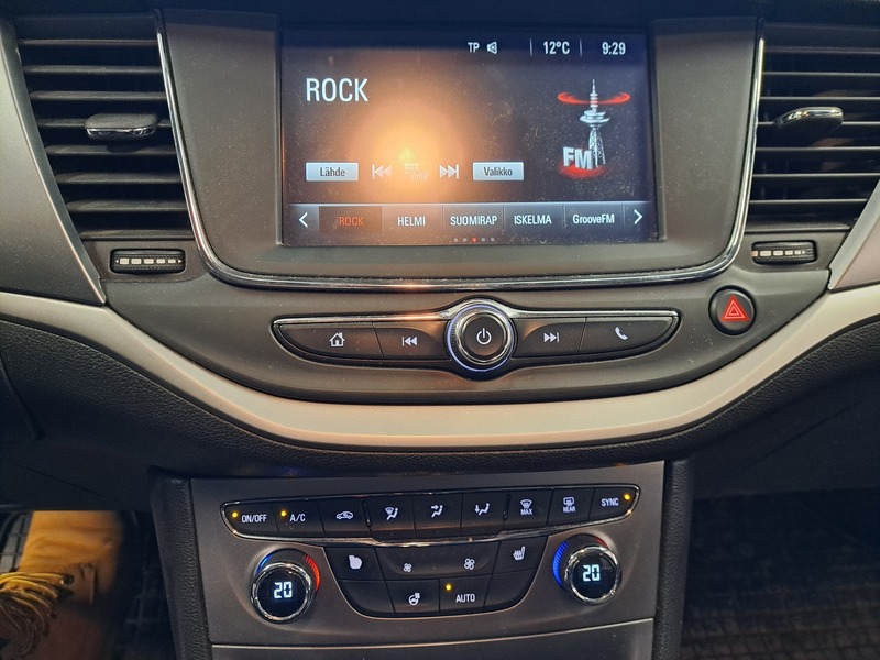 Opel Astra vaihtoauto