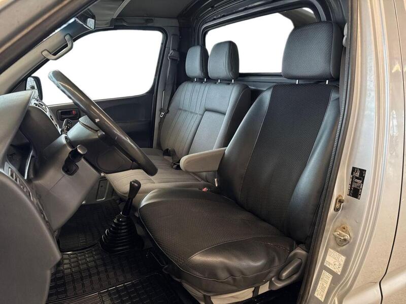 Toyota Hiace vaihtoauto