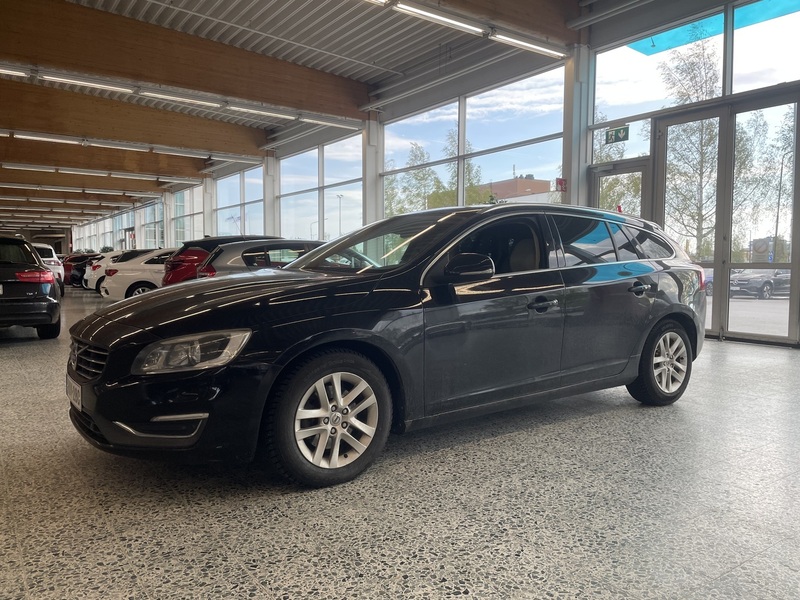 Volvo V60 vaihtoauto