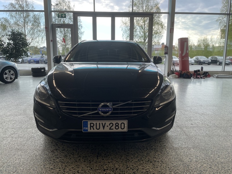 Volvo V60 vaihtoauto